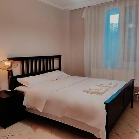 Hotel Artemis Garden Near Airport Esterno foto